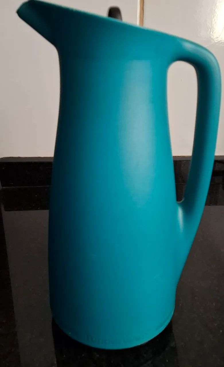 EXCELENTE GARRAFA TÉRMICA TUPPERWARE ( NOVA) - Foto 2