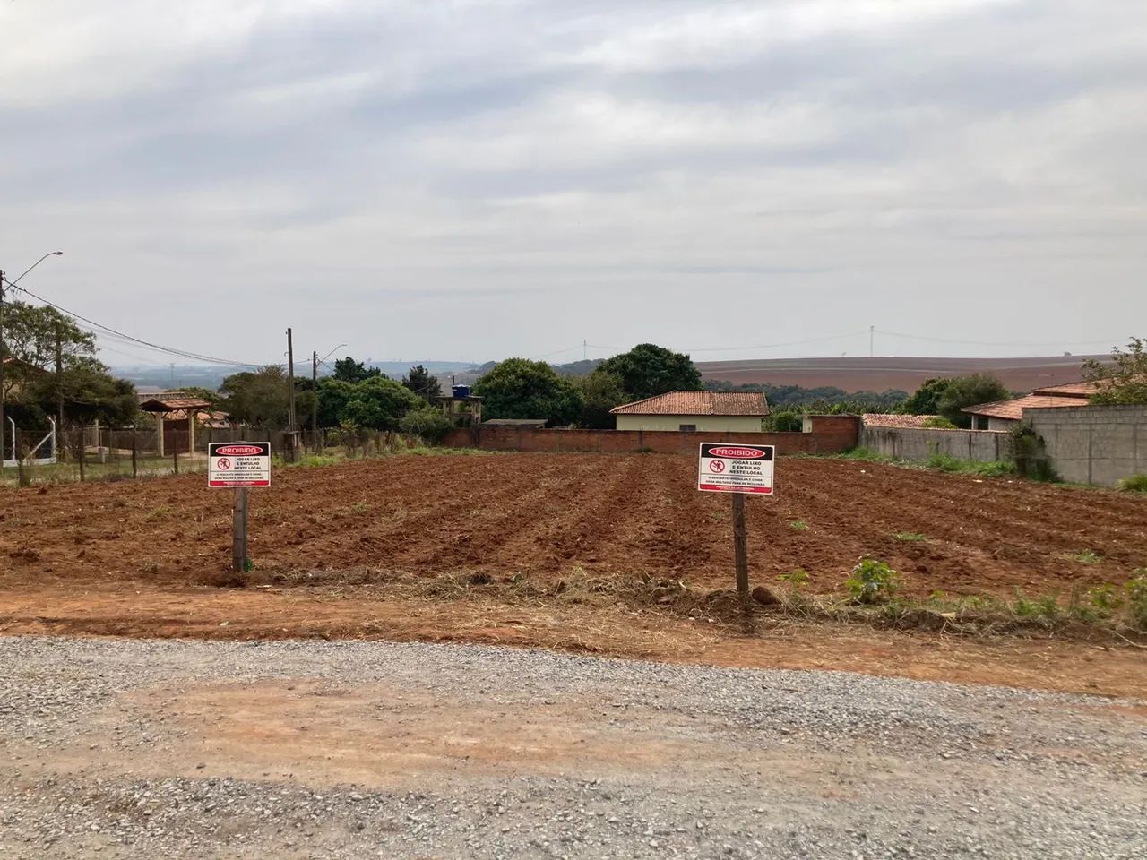 Terreno 900 m  Araçoiaba da Serra ( Bairro Cercado)