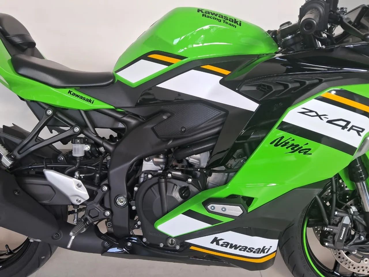 Kawasaki Zx-4r 2025 - 1488557234 | OLX