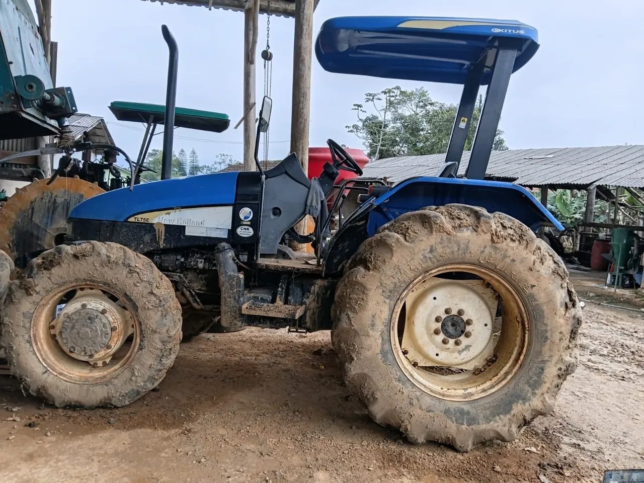 Trator TL 75