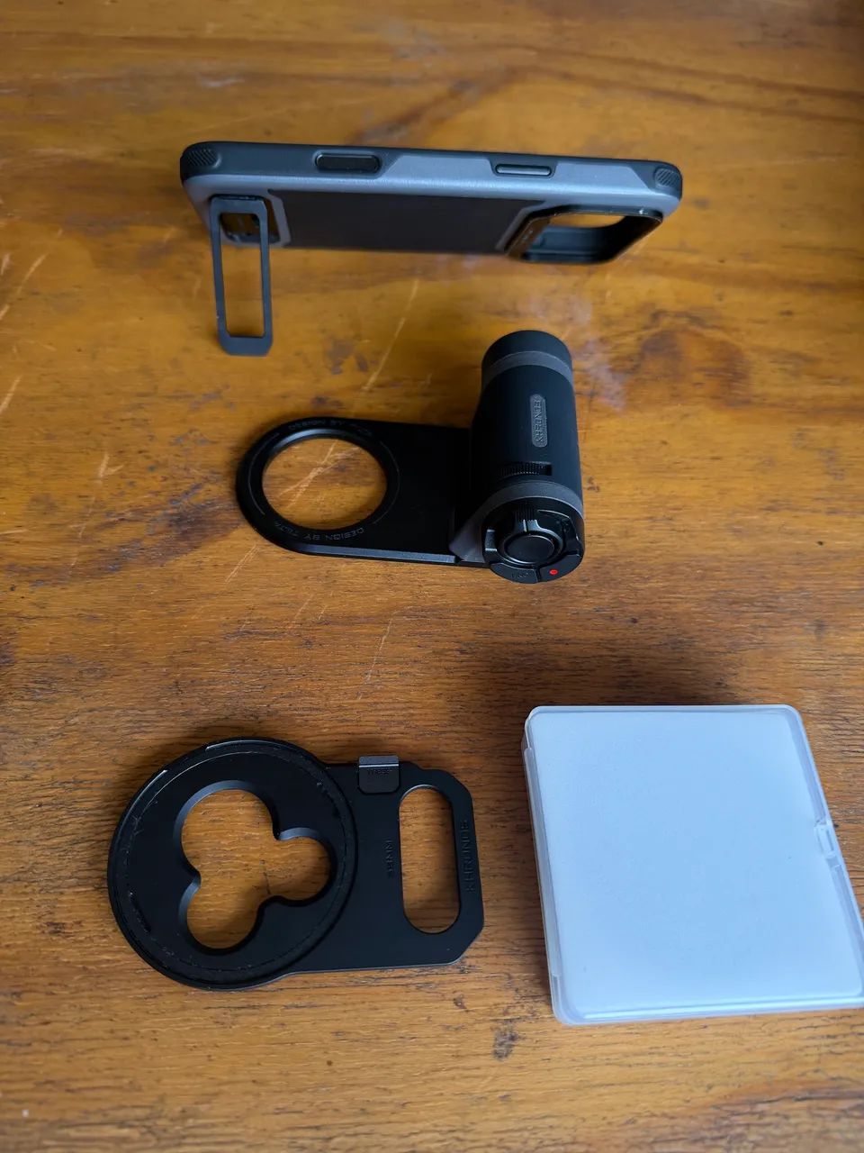 Case Tilta Khronos Lite para iPhone 17 Pro Max (Ainda não tem no Brasil) - Foto 5