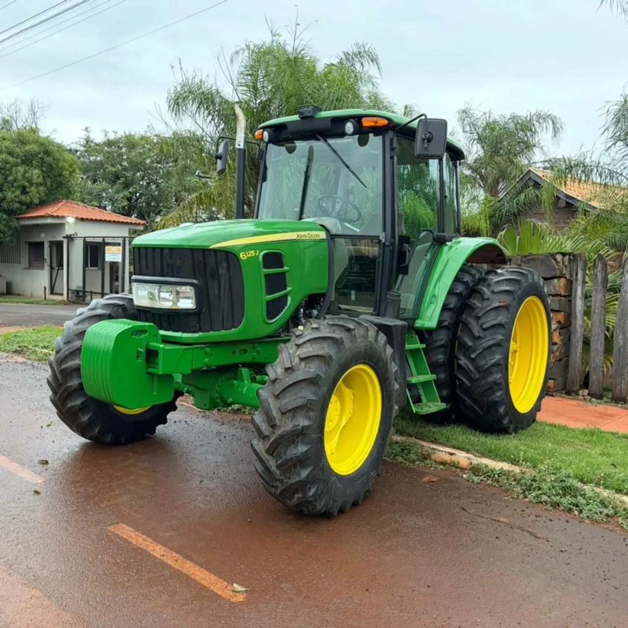 Vendo Trator John Deere 6125 J ano 2017