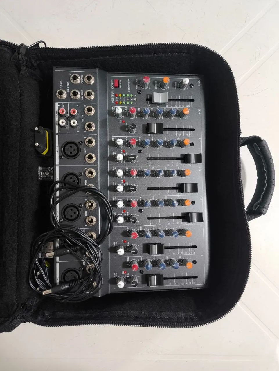 Mesa de som 5 canais - Foto 4