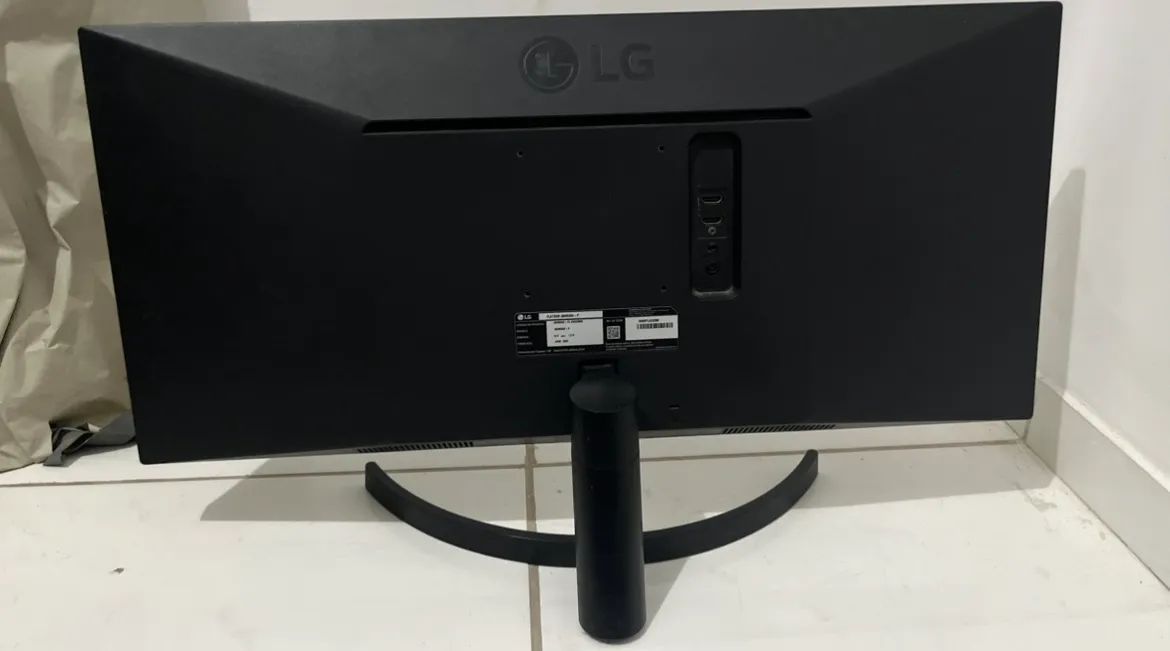 Monitor LG UltraWide 29" 29WK500-P ? Para Conserto ou Retirada de Peças  - Foto 3