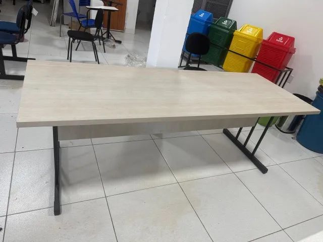 Mesa MDF amadeirada 