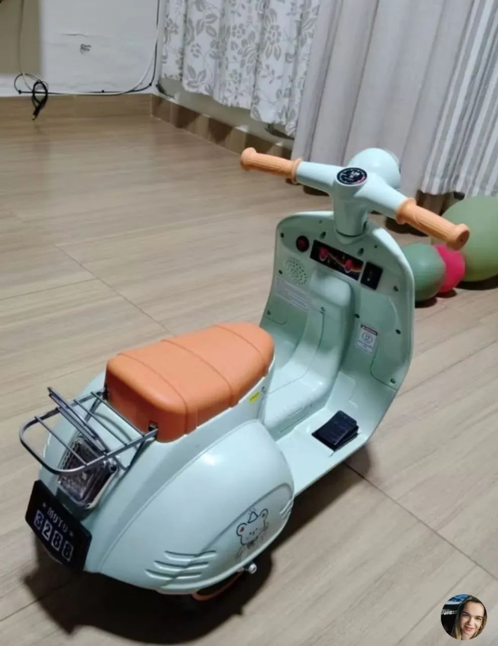 Triciclo elétrico infantil Novo na caixa 