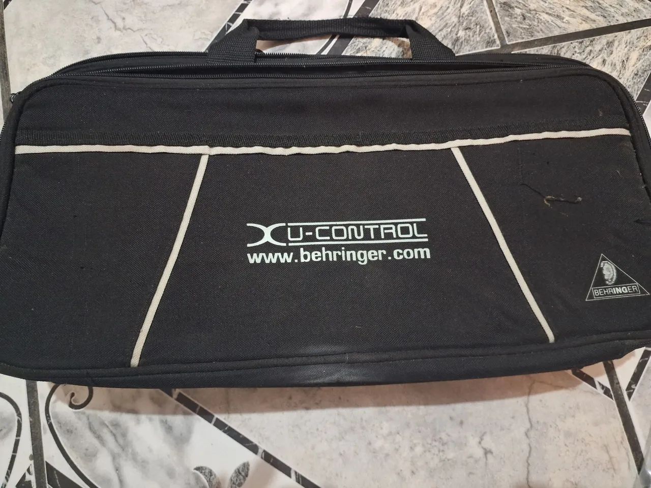 Controlador Behringer UMA25S - Foto 5