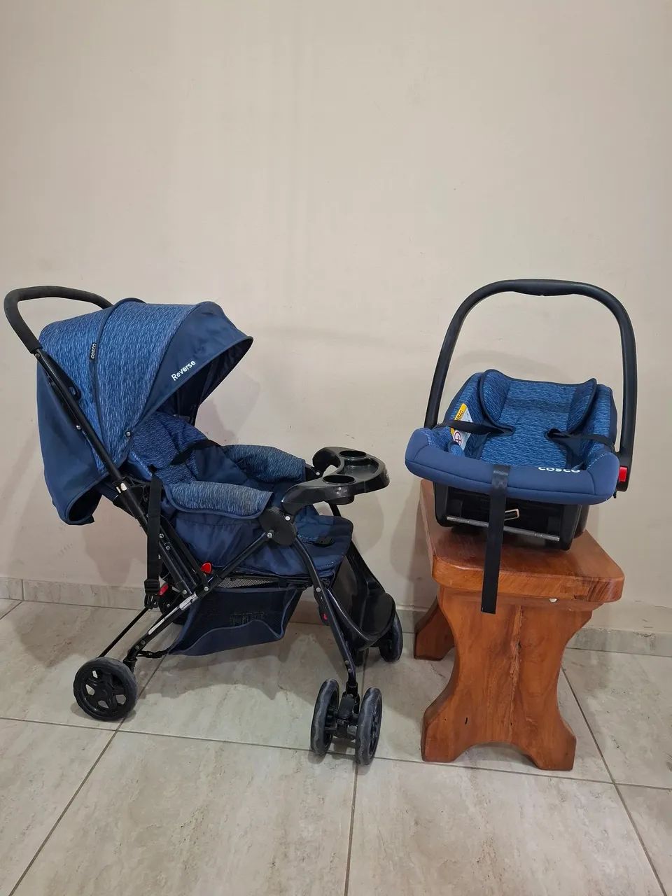 Conjunto: Carrinho Cosco Reverse acompanhado de Bebê Conforto.  - Foto 2