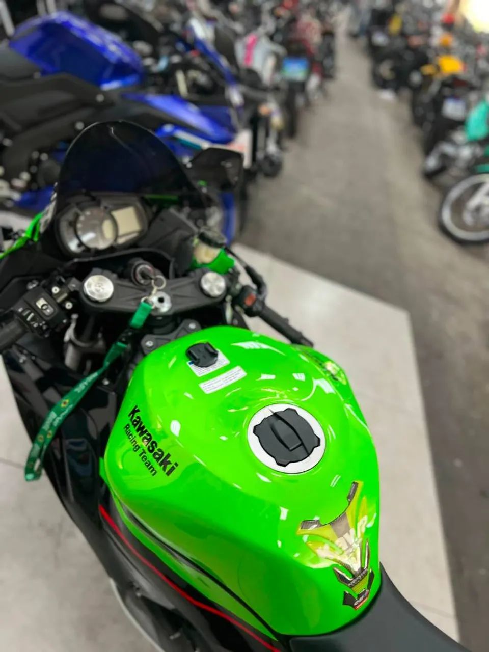 Kawasaki Zx-6r 600cc 2021 - 1523992382 | OLX
