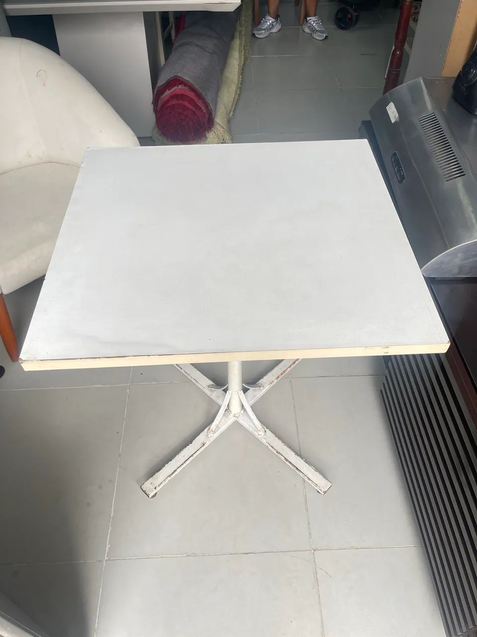 Mesa pequena 65570166600194123