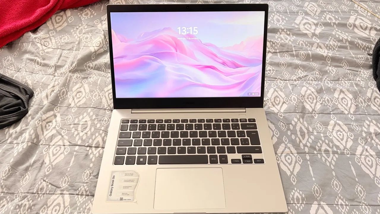 GALAXY BOOK GO