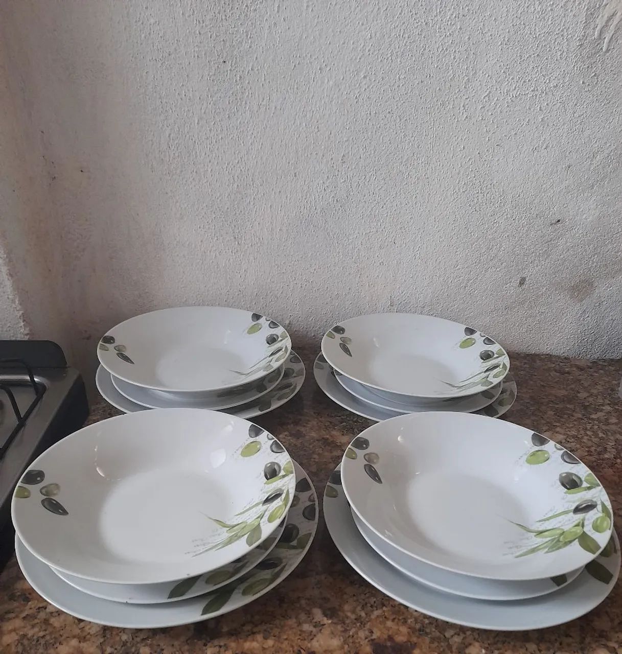 Conjunto de pratos