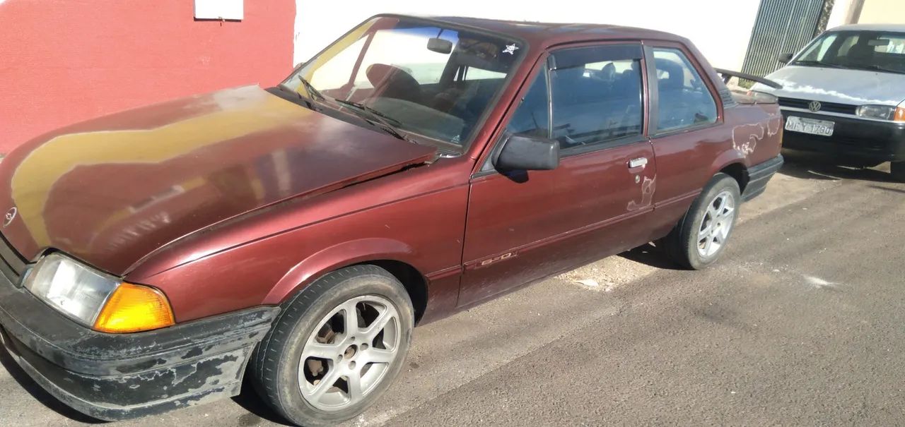 Chevrolet Monza GL 1.8 Efi/ SL/ L/ 650/barc. 2e4p (álcool) 1993