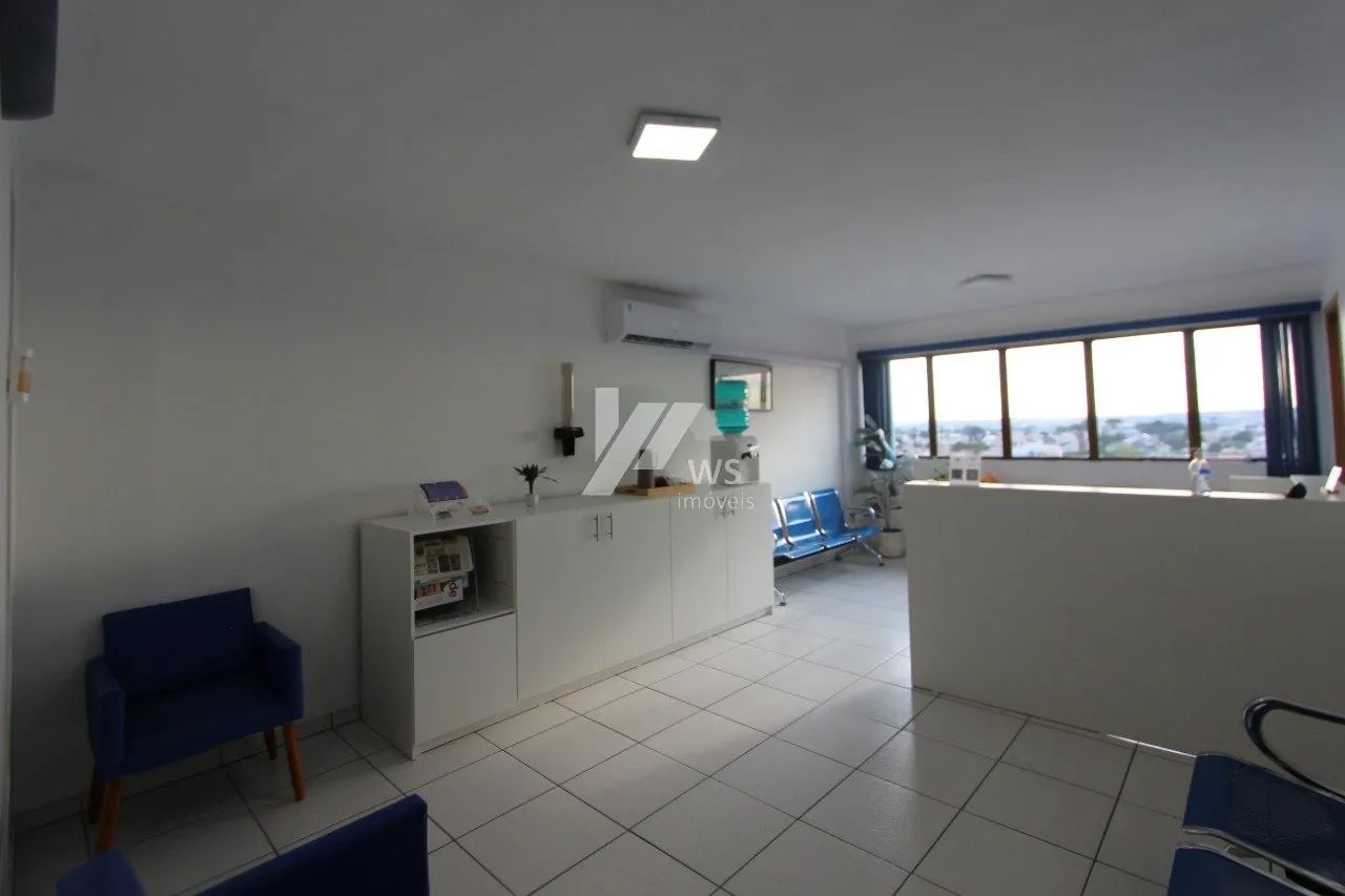 Sala comercial no Bairro Pinheirinho!!!