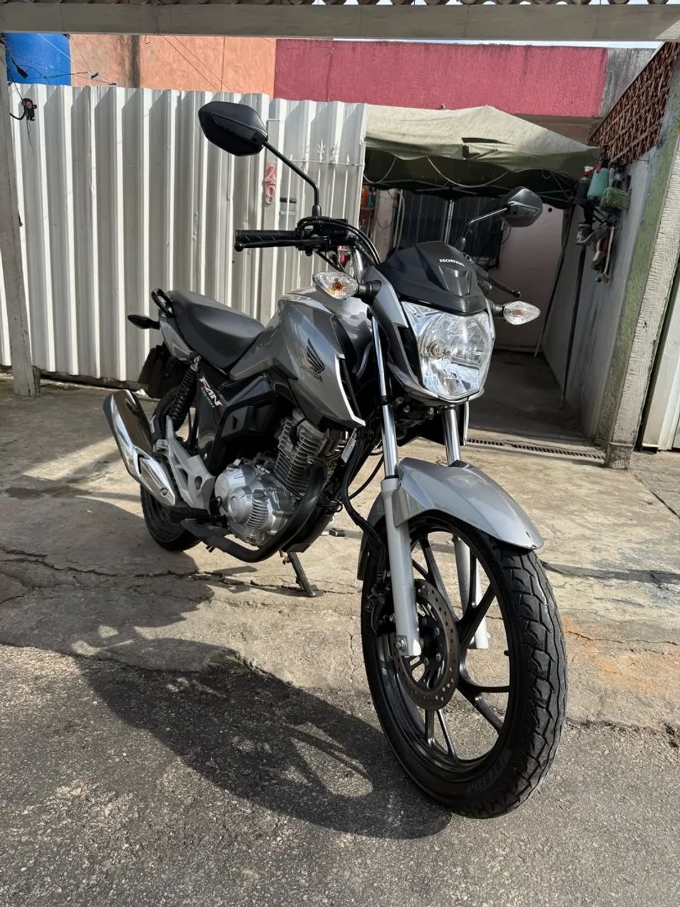 Moto extra ? nova ?