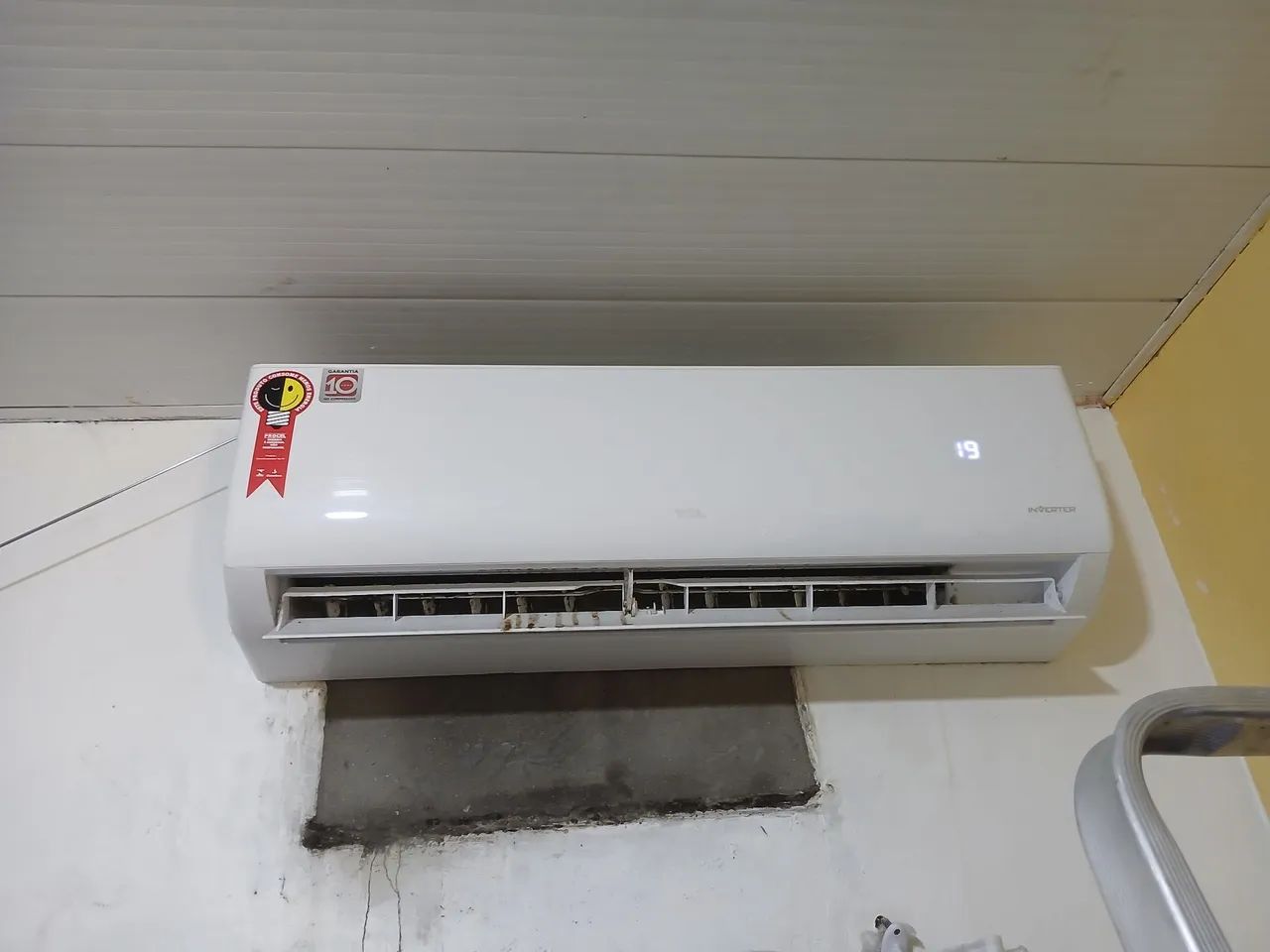 Ar Condicionado TCL Split Inverter 18000 BTUs