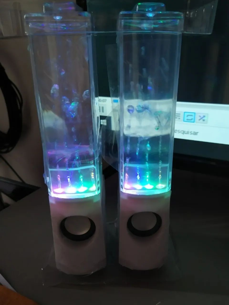 Caixa de Som para PC Cristal Líquido - Foto 5
