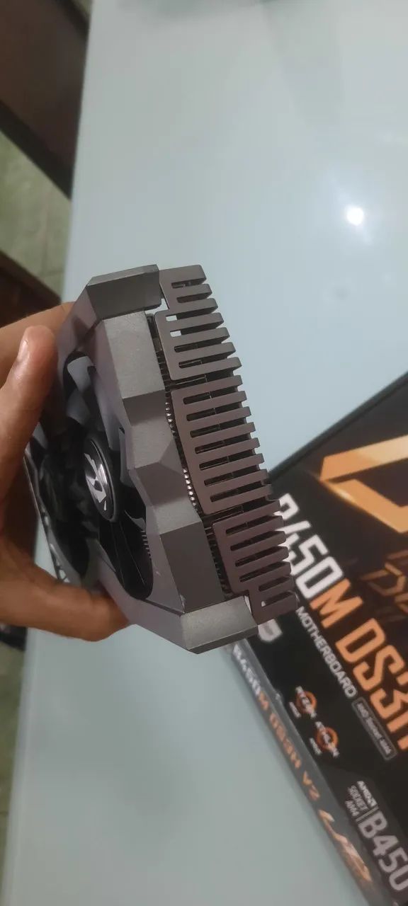 Placa de vídeo RTX2060 6GB