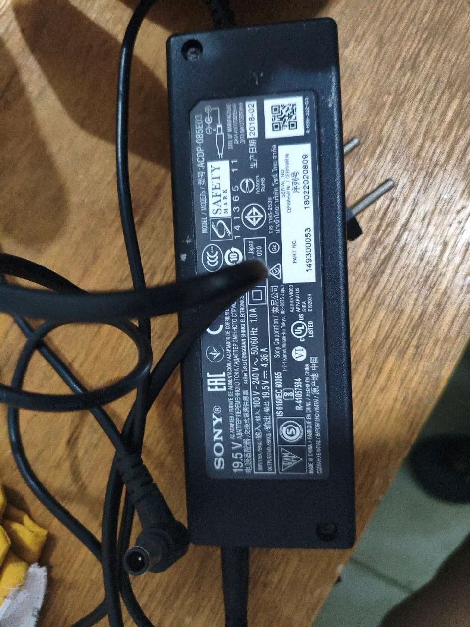 Carregador notebook Sony acdp-085e03