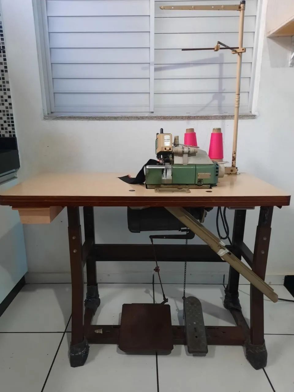 Máquina Overloque  - Foto 3