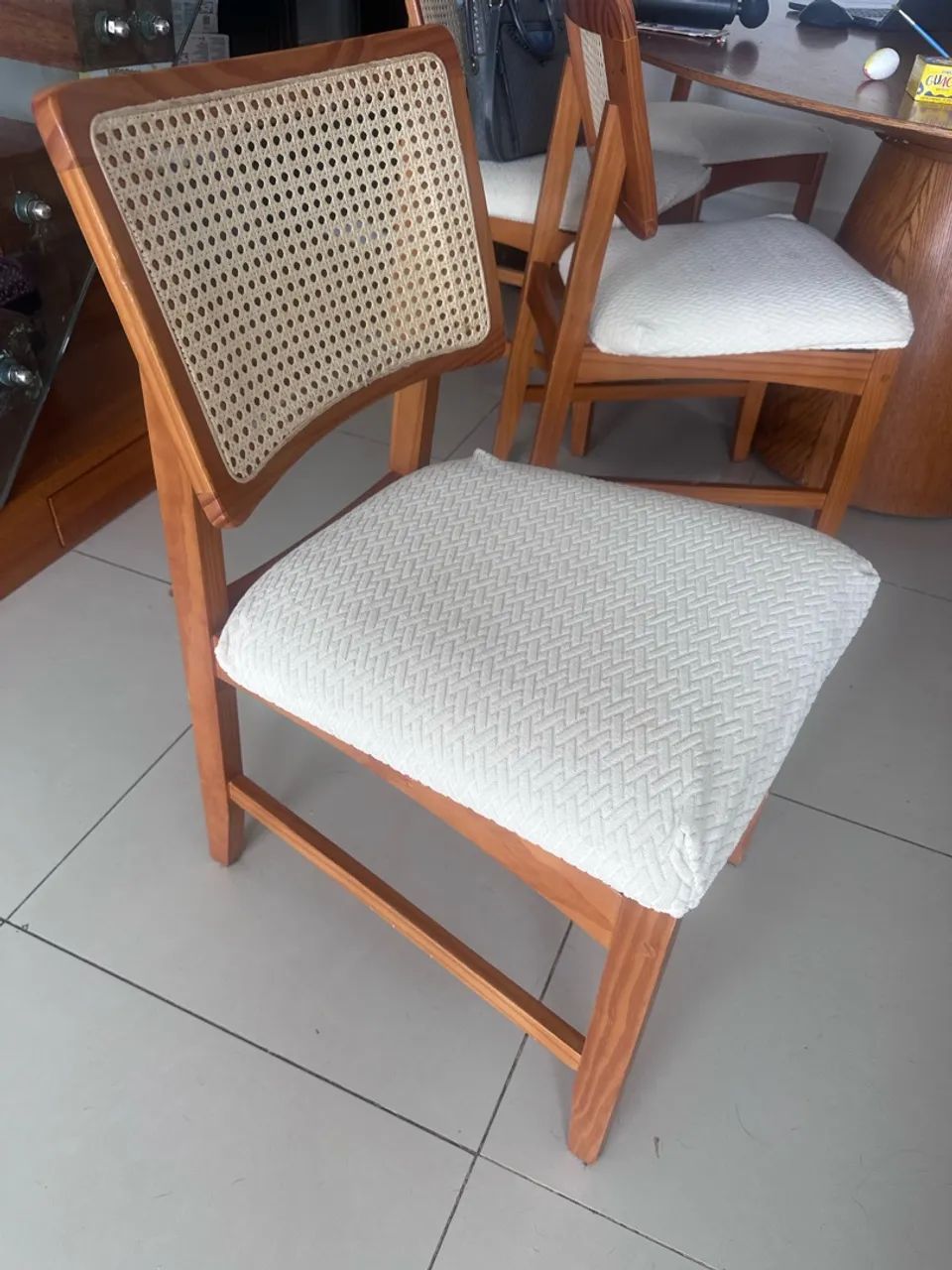 Mesa de jantar e cadeiras de jantar - Foto 3