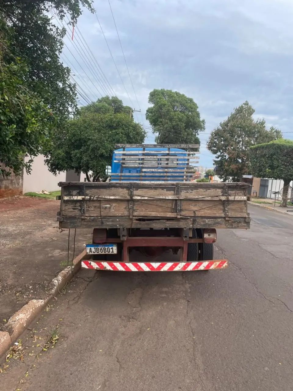 Caminhão 608 D  - Foto 3