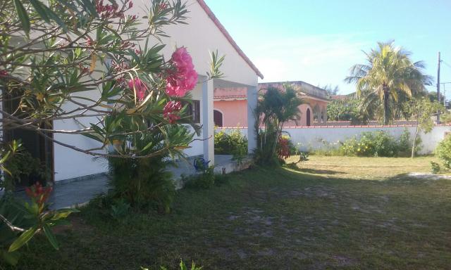 Casa de praia toda mobiliada a 80m da praia de Ponta Negra marica e em frente a lagoa - Foto 2