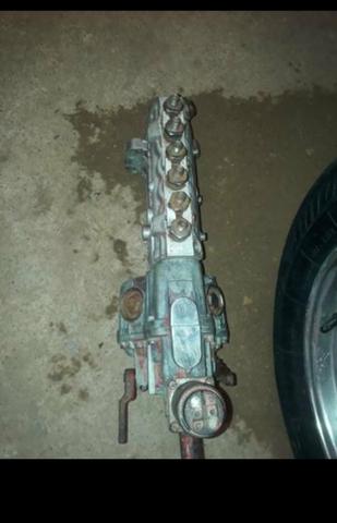 Vendo uma bomba injetora marca Bosch - Foto 6