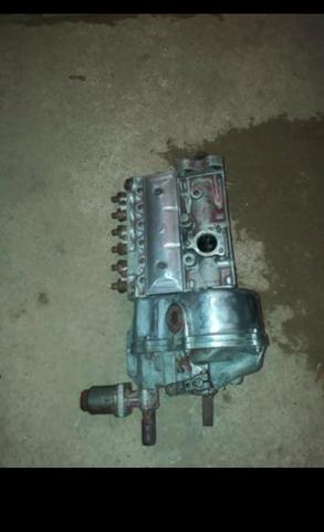 Vendo uma bomba injetora marca Bosch