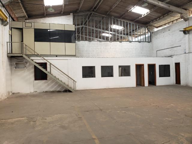 Galpão 600m² e 500m² de pátio - Foto 4