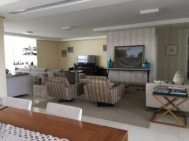 Apto de 252 m² com 3 suítes Mobiliado - Foto 9