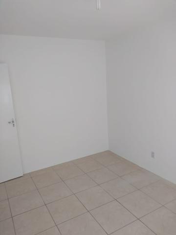 Apartamento 2 quartos térreo para alugar - ótima localização - Foto 2