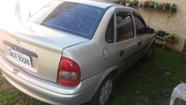 Corsa Classic 1.0 2005 - Foto 2