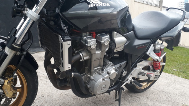 Vendo linda Moto Honda CB 1300 super Four - Foto 4