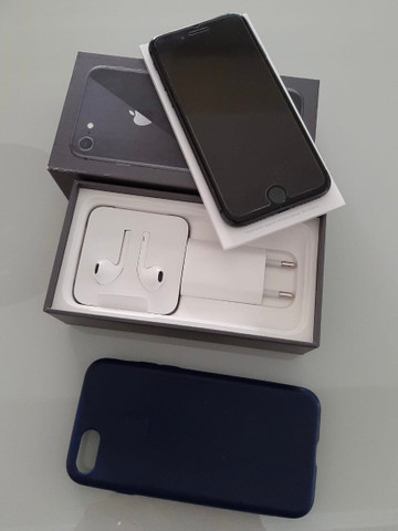 IPhone 8 64GB Cinza com Nota Fiscal - Foto 4