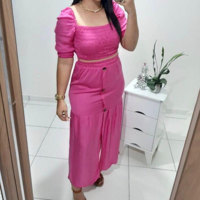 Conjunto (cropped+saia longa)