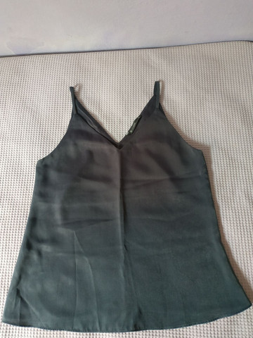 Blusas semi novas