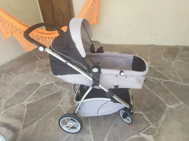 Carrinho Galzerano com Moises + Bebê Conforto