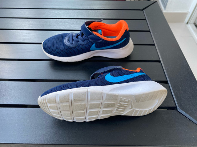 tenis nike infantil 33