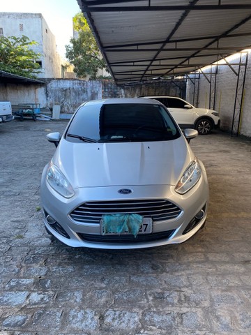 NEW FIESTA SEDAN 2015