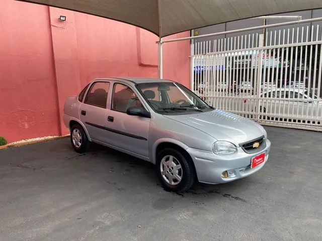 Chevrolet Classic 2015 em Anápolis - Usados e Seminovos