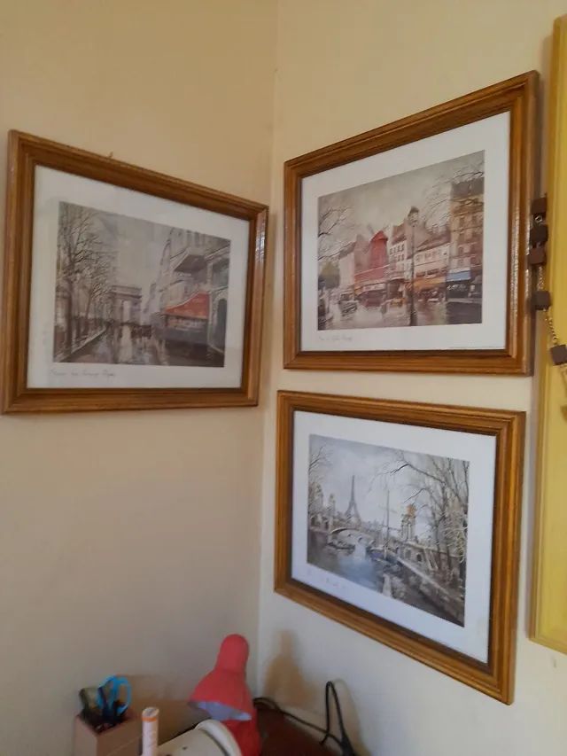 Trio de quadros emoldurados  - Foto 2