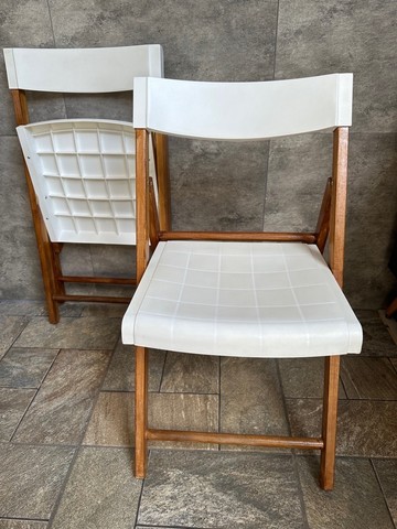 4 cadeiras dobráveis, cor branca da marca Tramontina, nova 