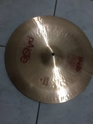 Paiste 2002 Novo China 18 semi novo