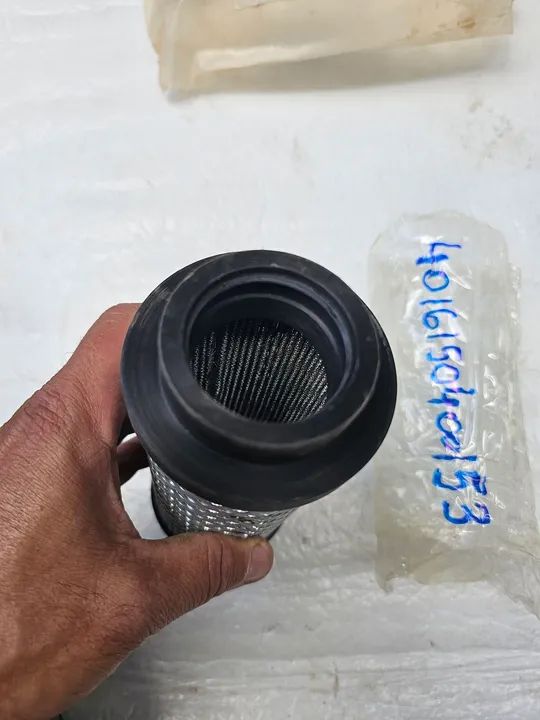 Escavadeira motoniveladora XCMG filtro hidráulico novo  - Foto 3