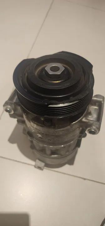 Compressor audi A4 2018 com a polia quebrada  - Foto 2