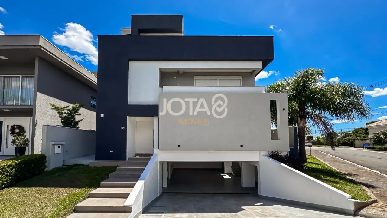CASA EM CONDOMÍNIO, 3 SUÍTES E COM PISCINA EM SANTA FELICIDADE! Casa em condomínio, 3 suít