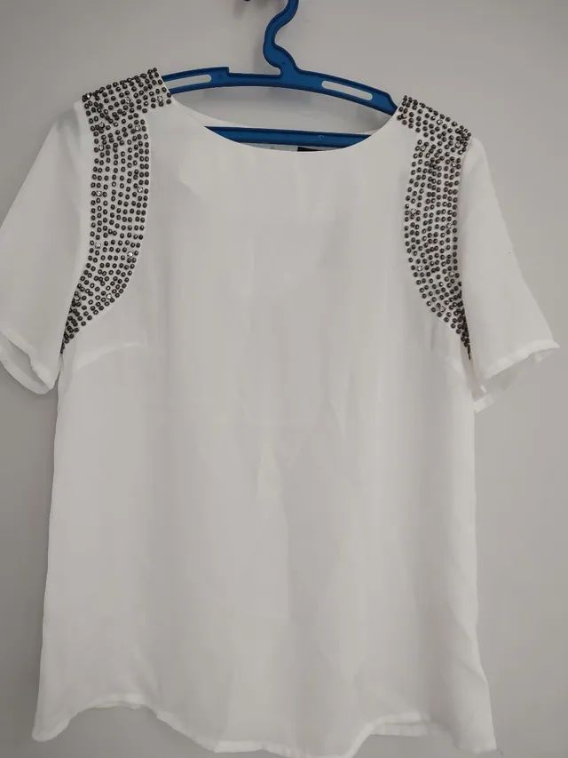 blusa com bordado em pedrarias  - Foto 4
