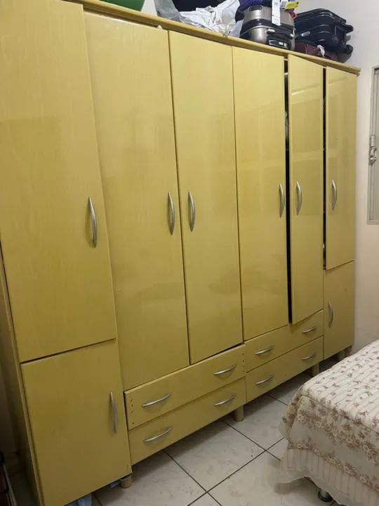 Guarda-Roupas 6 Portas Amadeirado