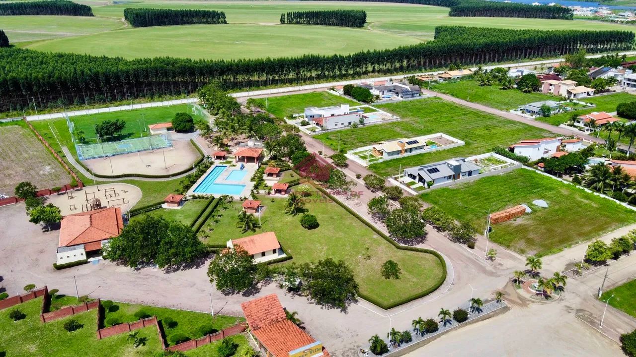 Oportunidade ! 2 lotes 15/50 no Condomínio Greenville!